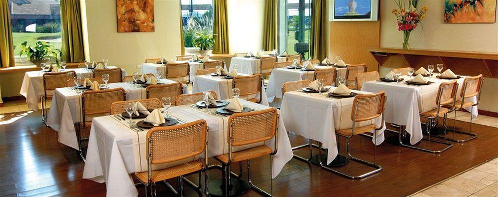 Hotel Aeroparque Inn & Suites Buenos Aires Restoran foto