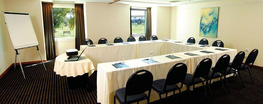 Hotel Aeroparque Inn & Suites Buenos Aires Bisnis foto
