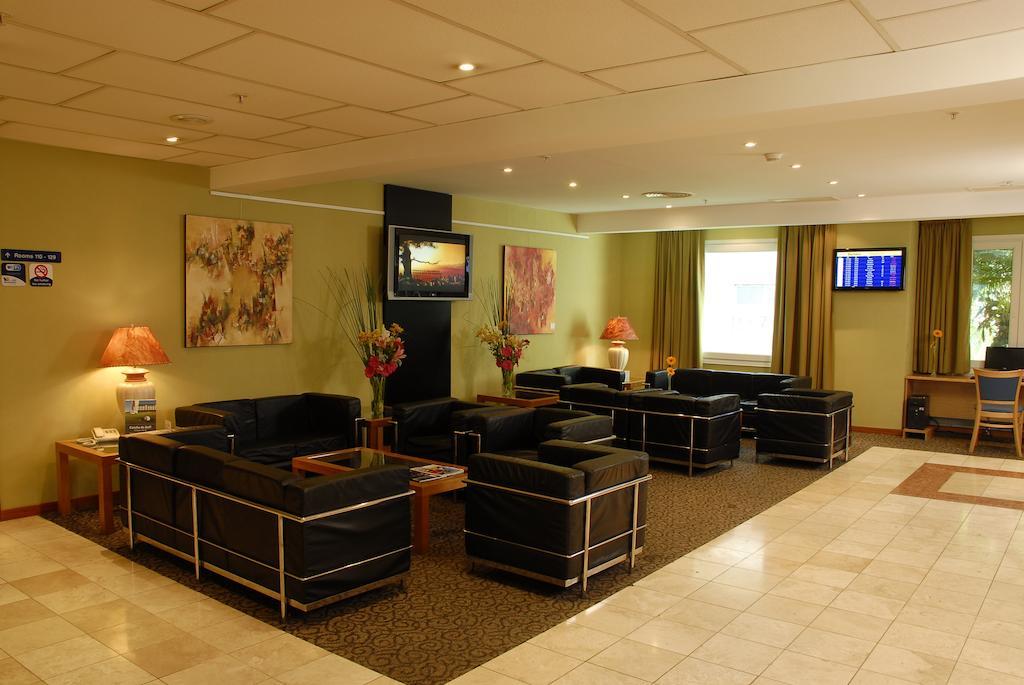 Hotel Aeroparque Inn & Suites Buenos Aires Bagian luar foto