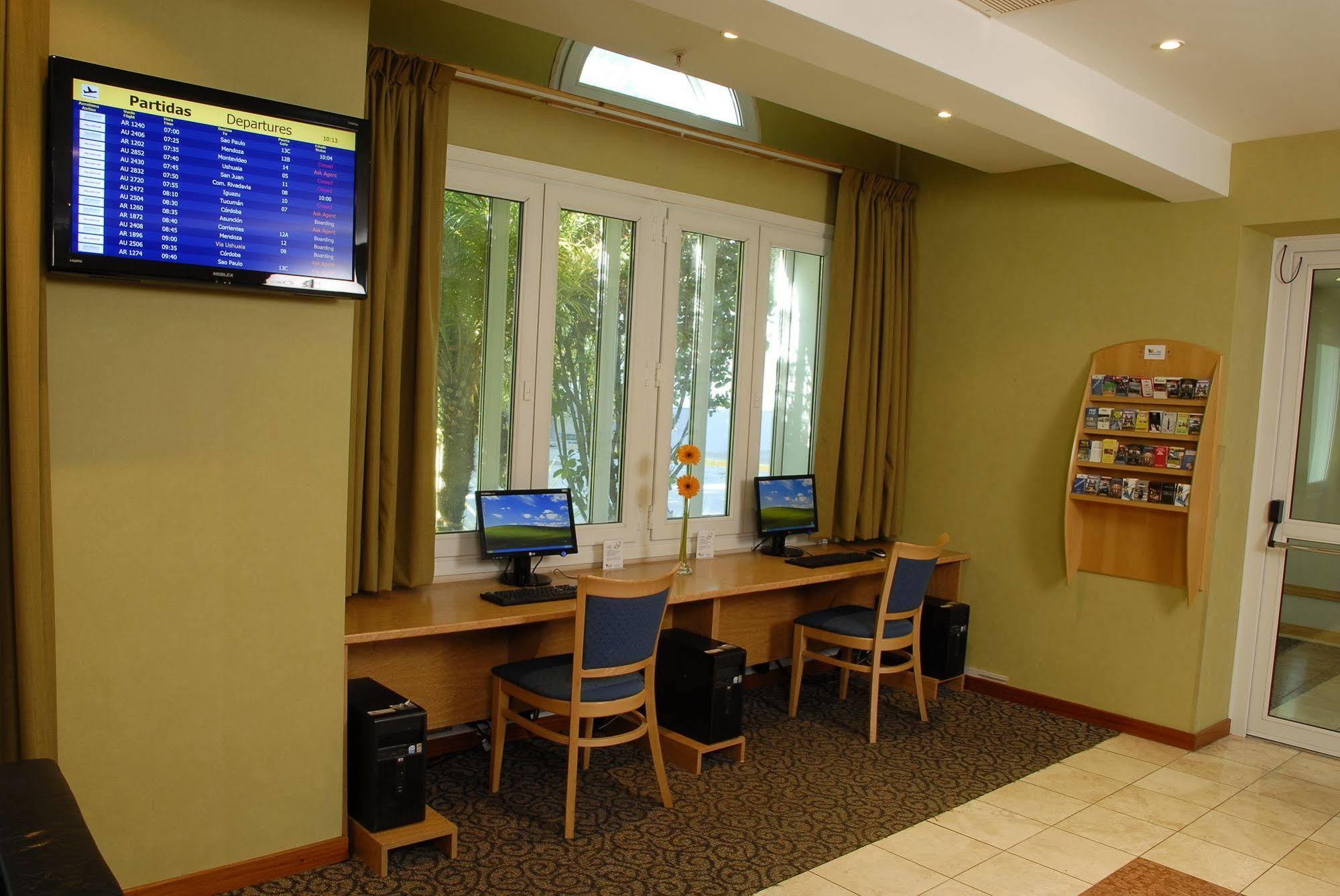 Hotel Aeroparque Inn & Suites Buenos Aires Bagian luar foto