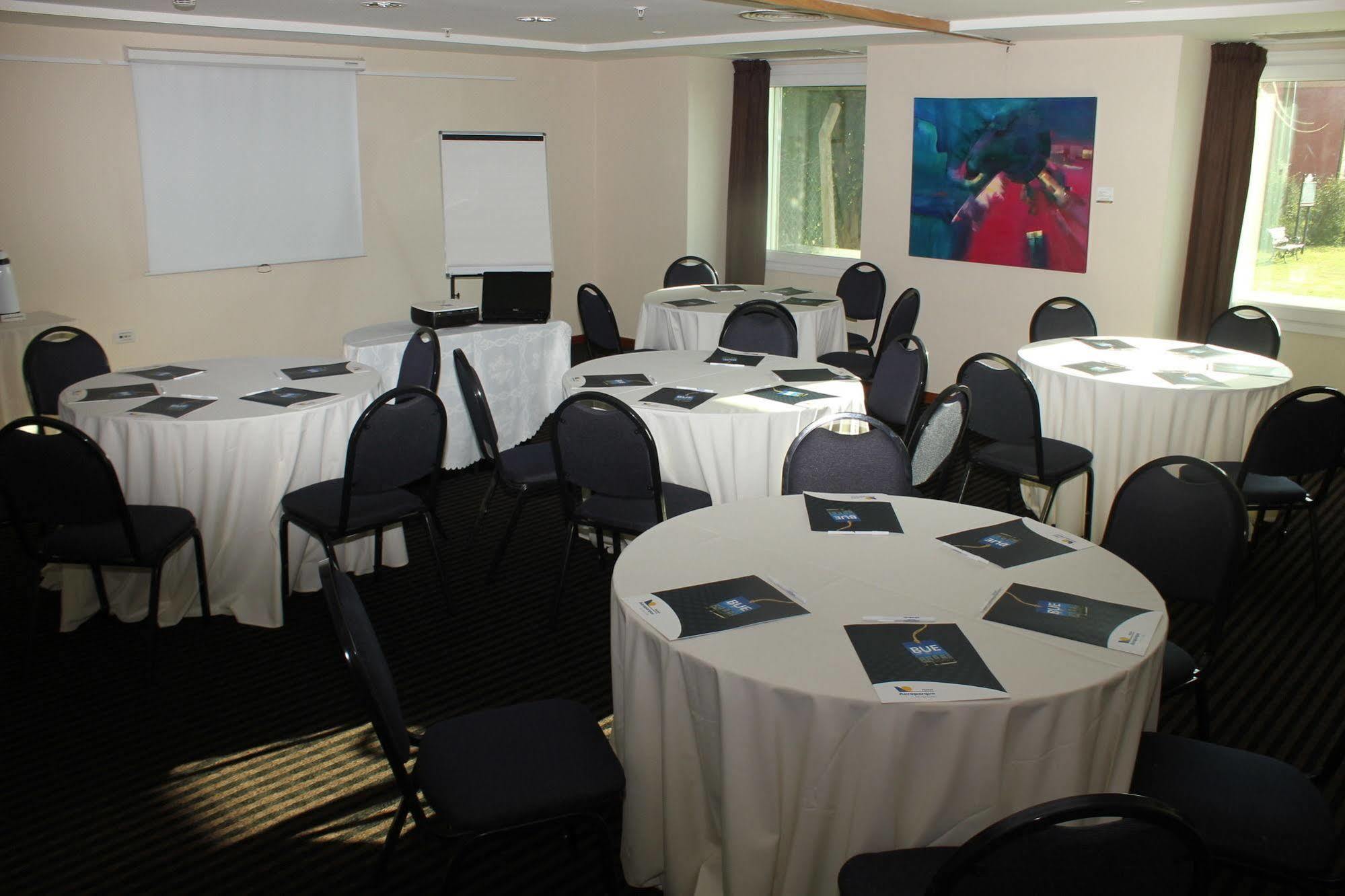 Hotel Aeroparque Inn & Suites Buenos Aires Bagian luar foto